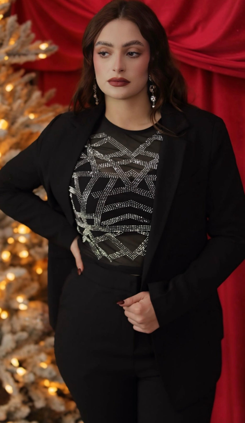 Conjunto Sastre Negro – Elegancia Minimalista