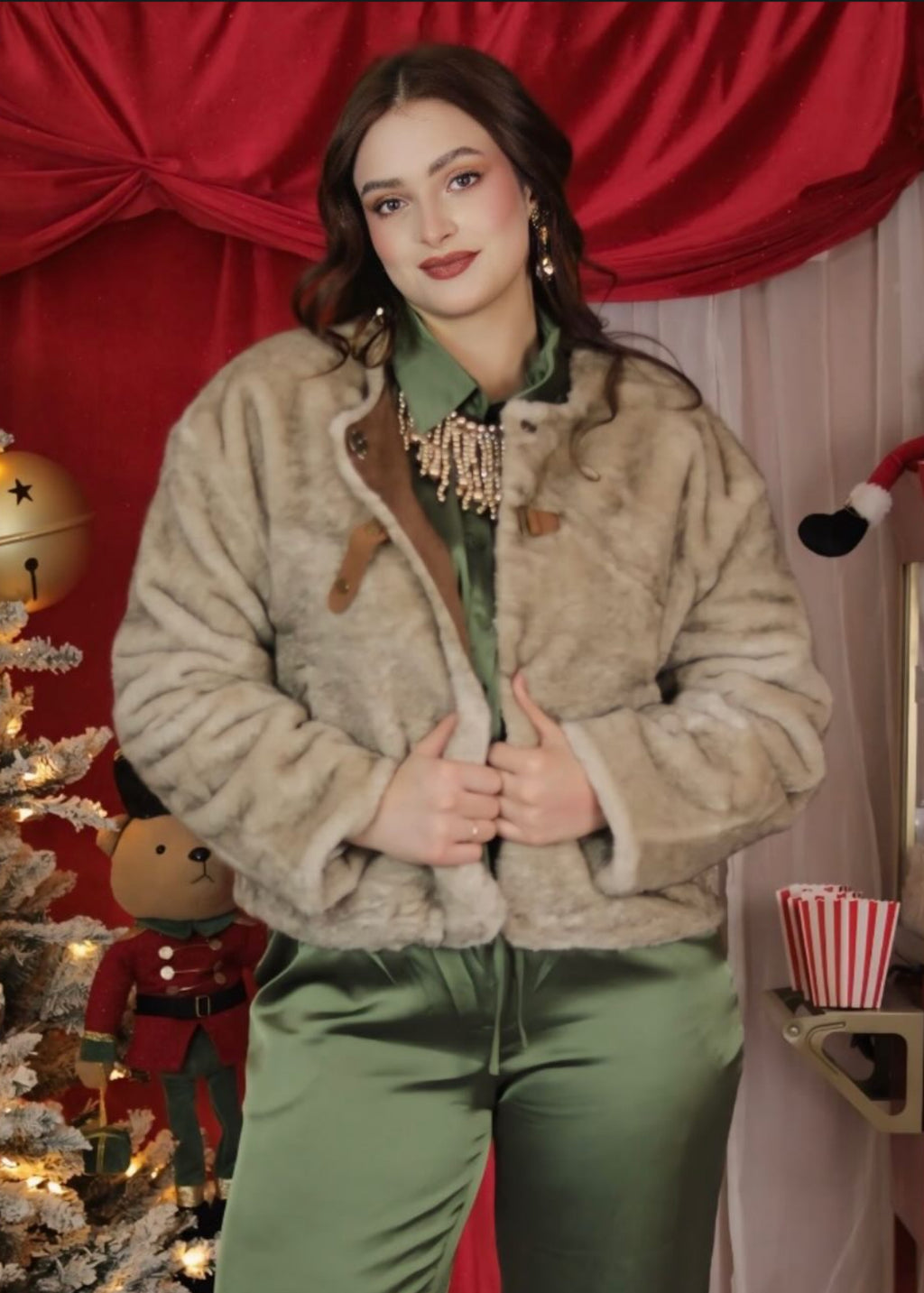 Abrigo de Peluche Beige